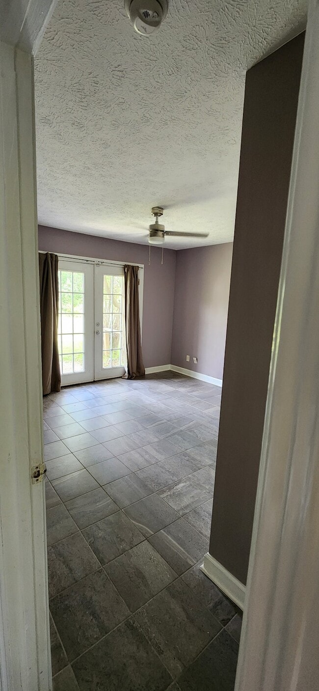 Building Photo - 2817 Wakulla Ave
