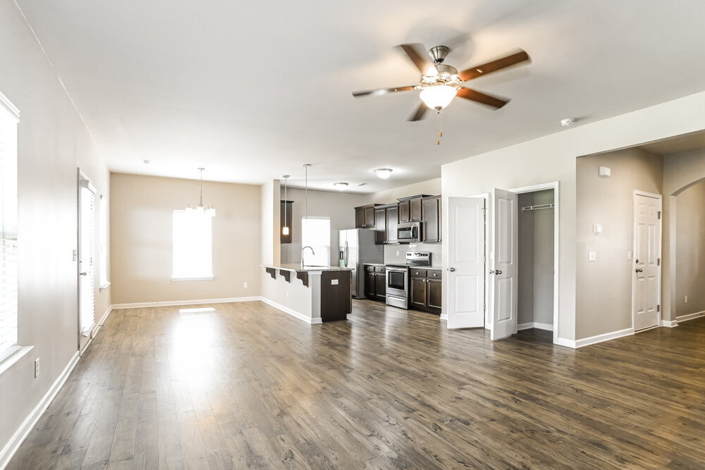 Building Photo - 1130 Rankin Oaks St