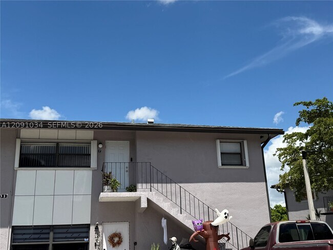 Building Photo - 13331 SW 17th Ln