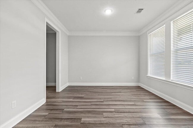 Building Photo - 239 Prominence Dr