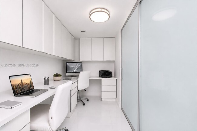 Building Photo - 17201 Collins Ave