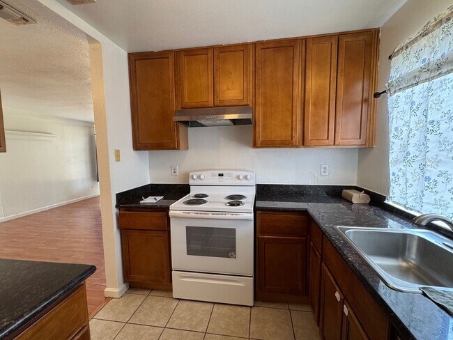Building Photo - 8213 Diana Marie Dr