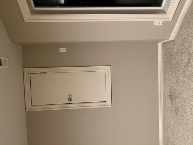 Building Photo - 15715 SE Bybee Dr