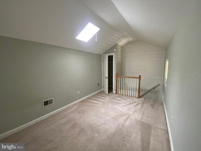 Building Photo - 99 Chatham Ct