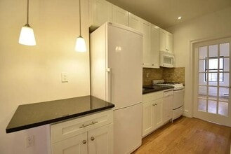 Building Photo - 2 bedroom in New York NY 10019