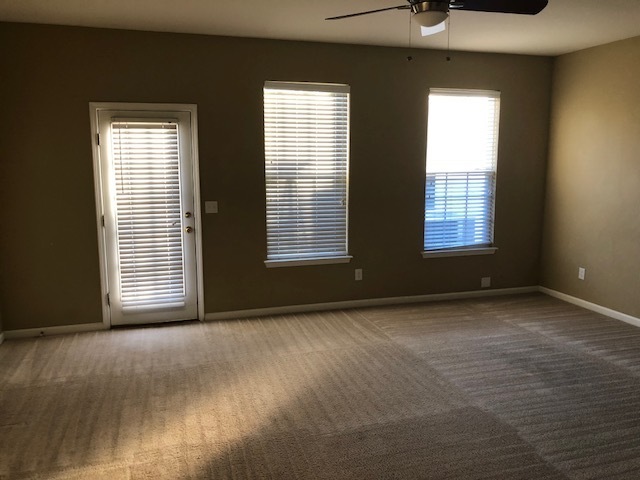 Building Photo - Townhouse in Gated Community-Summerville