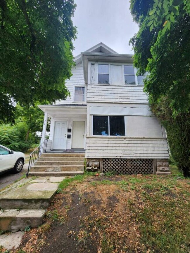Primary Photo - 314-316 Flint St.