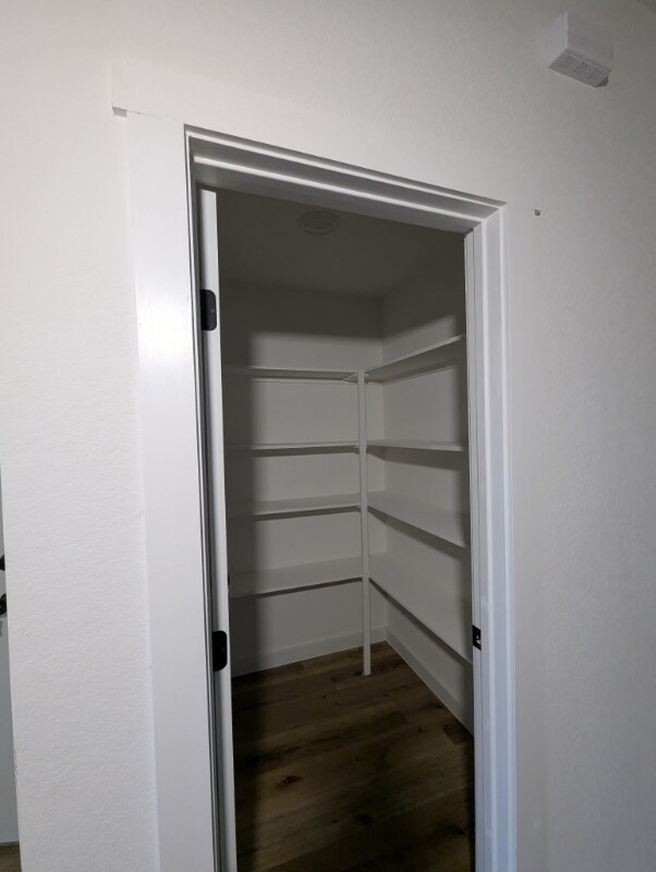 Building Photo - 2105 Vista Encino
