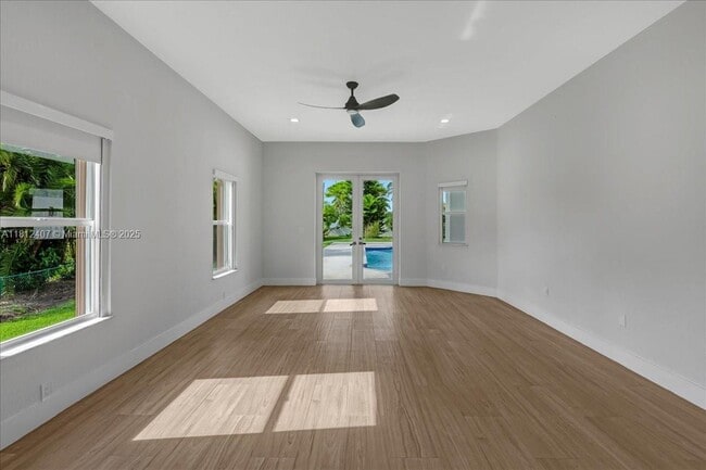 Building Photo - 16650 SW 67th Pl