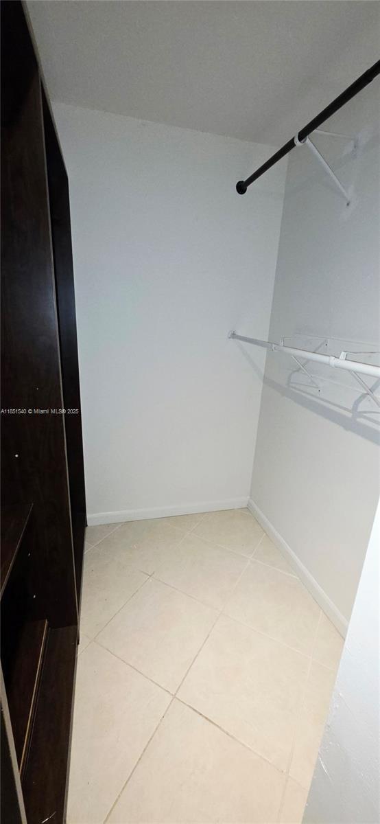 Building Photo - 10425 SW 112th Ave