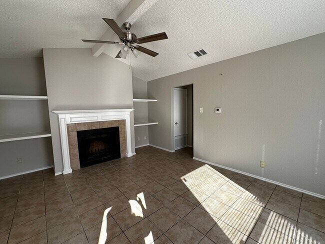 Building Photo - D.Schrager Properties2 (523 Cutty Trl)
