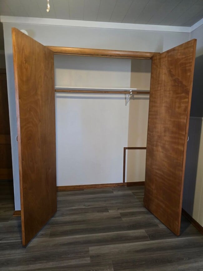 Building Photo - 705 Taylor St