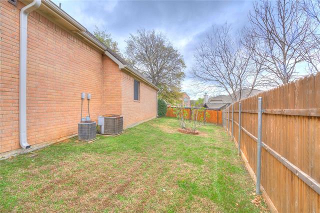 Building Photo - 2056 Stonecourt Dr