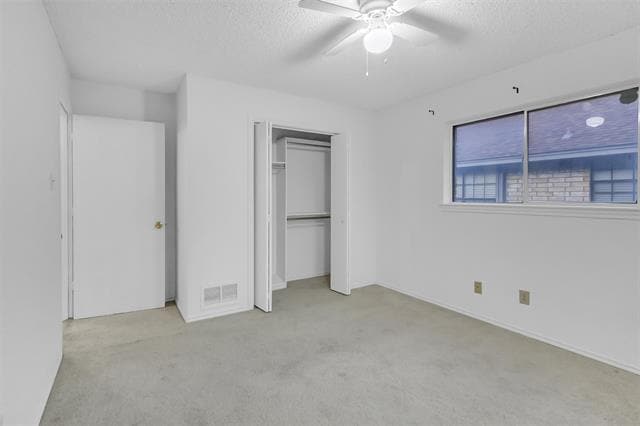 Building Photo - 421 Pebblecreek Dr