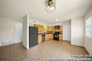 Building Photo - 5703 Gabor Dr