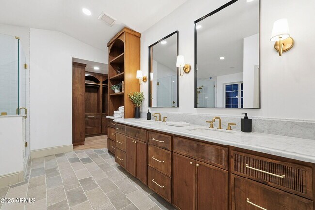 Building Photo - 2315 N 42nd St