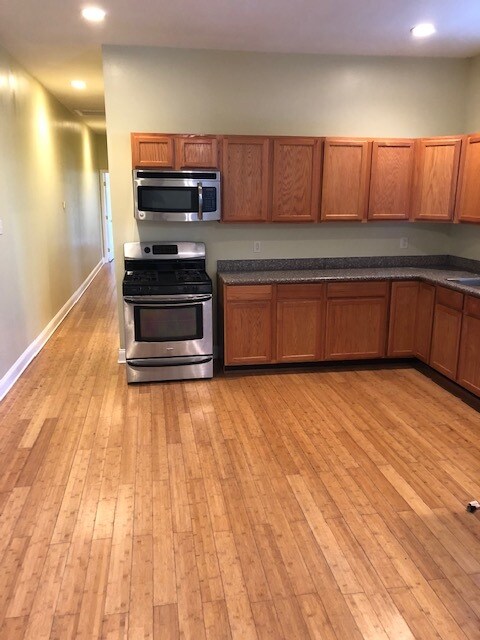 You are cooking with gas! - 2044 Almonaster Ave