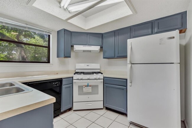 Building Photo - 7802 Topawa Cove