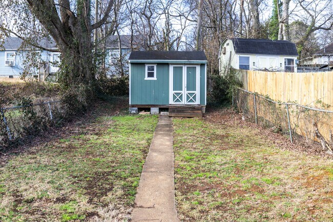 Building Photo - 1443 N 4th Ave