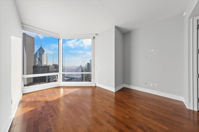 Building Photo - 401 N Wabash Ave