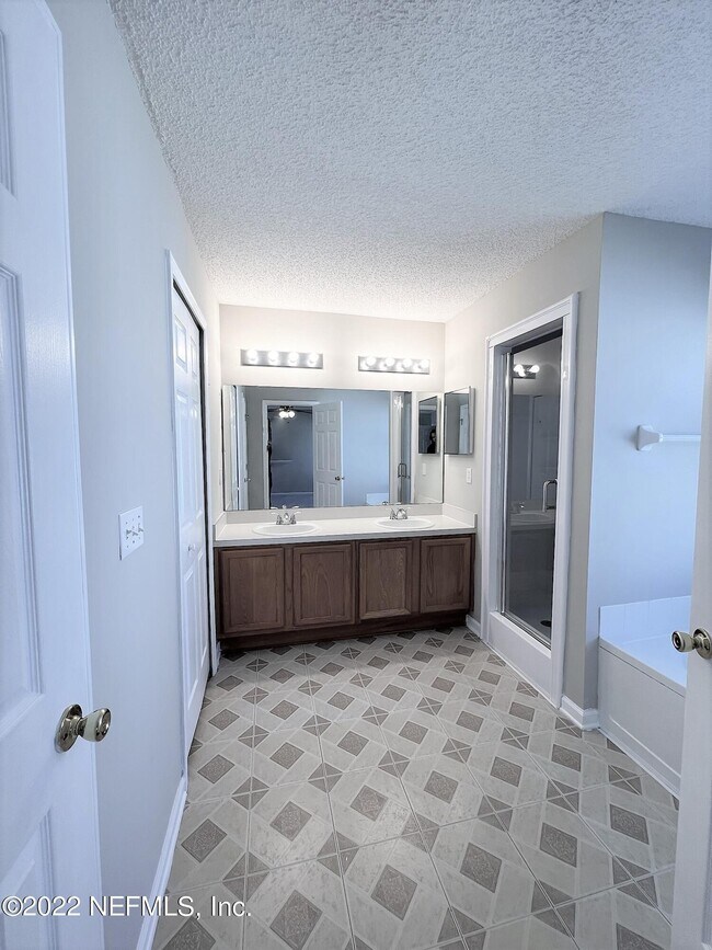 Building Photo - 2993 Golden Pond Blvd