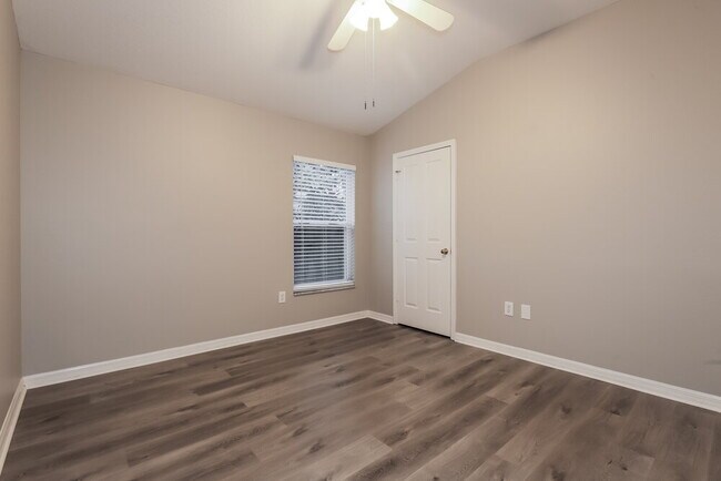 Building Photo - 907 Pyrite Ct