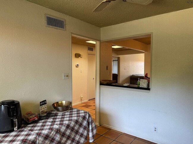 Building Photo - 2814 Mill Valley Dr