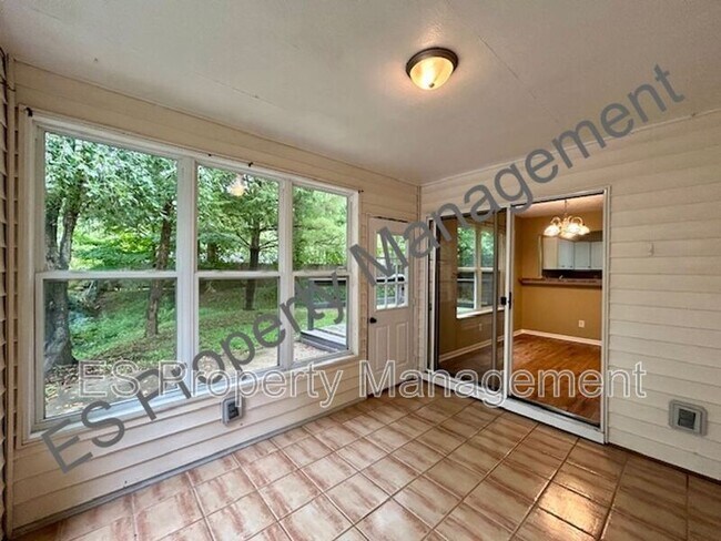 Building Photo - 7580 Sycamore Grove Ct