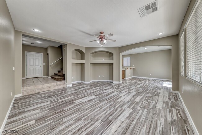Building Photo - 7237 Twin Maples Ct