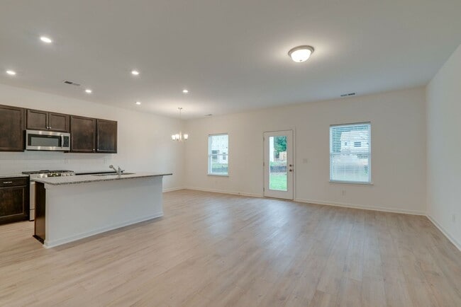 Building Photo - New Construction! 3 Bed, 2 Bath, Single fa...