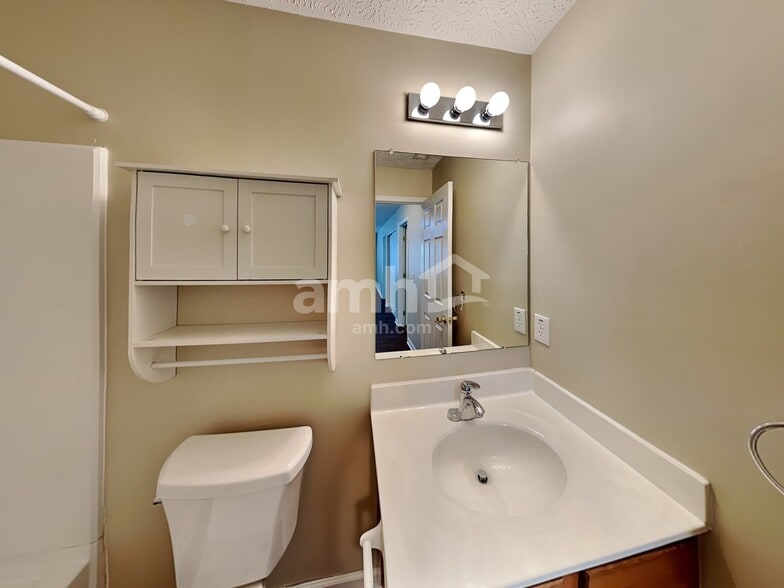 Building Photo - 8157 Grant Park Ave