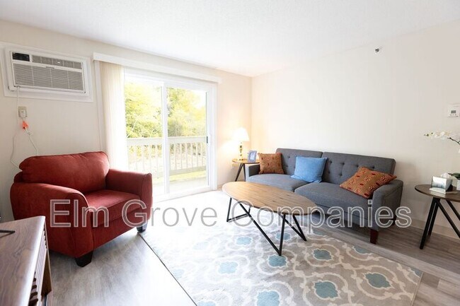 Building Photo - 94 Hemingway Dr