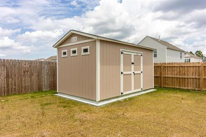 Building Photo - Like New Home in Sage Creek!