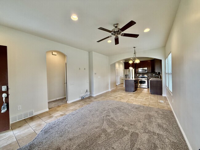 Building Photo - 10753 Topview Rd