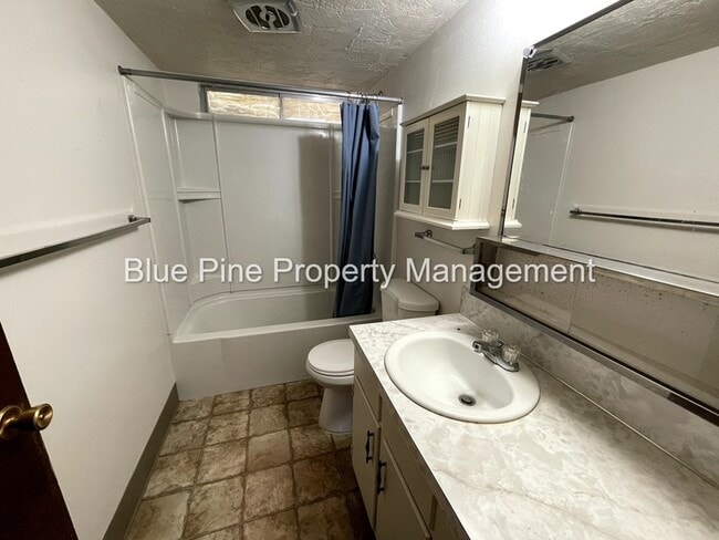 Building Photo - 1489 Mountain View Ln