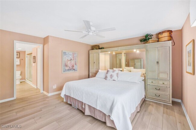 Building Photo - 1111 Wildwood Ln