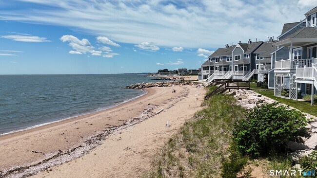 Building Photo - 72 Cosey Beach Ave