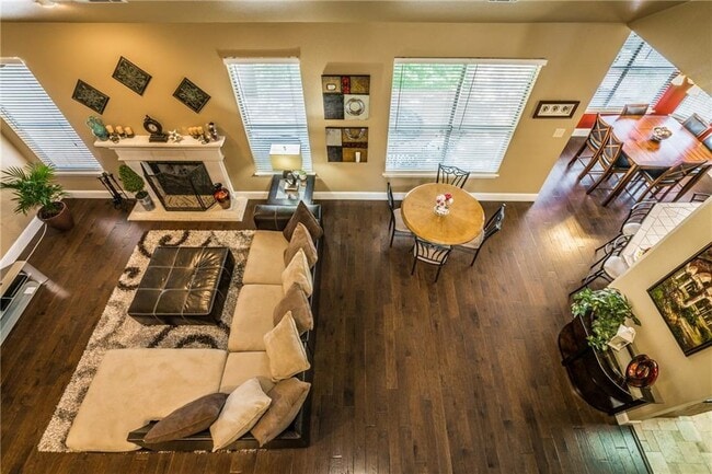 Building Photo - 15713 Monona Cove