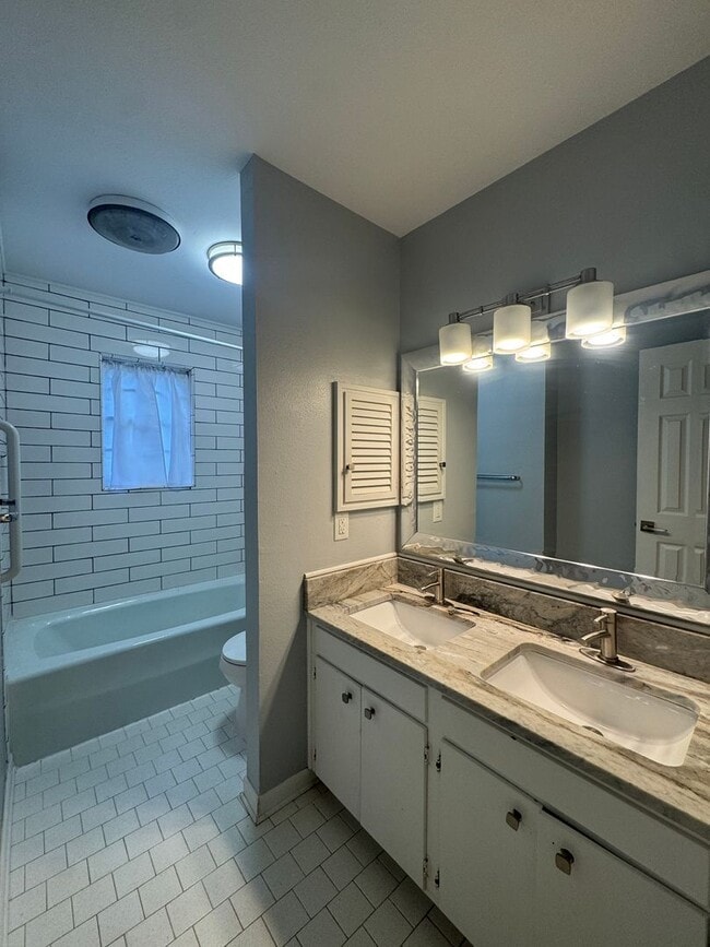 Building Photo - Rental Property