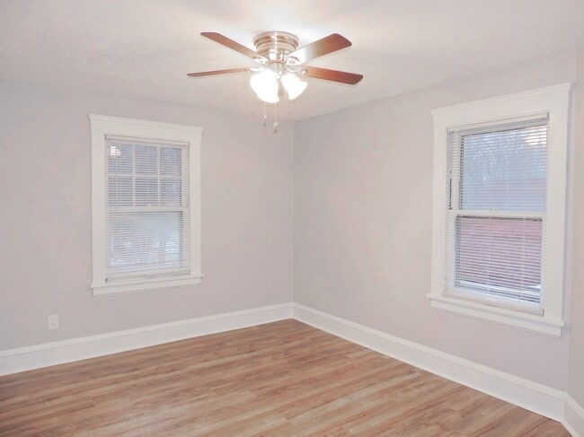 Building Photo - Gorgeous & Completely Rehabbed 3 Bed - 1.5 Bath Colonial for Rent!