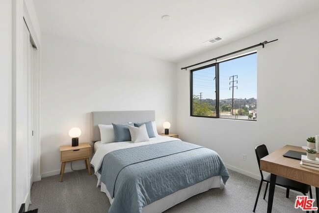 Building Photo - 1605 Arla Way