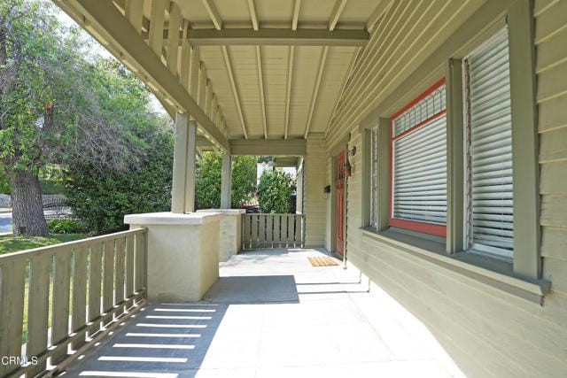 Building Photo - 970 N El Molino Ave