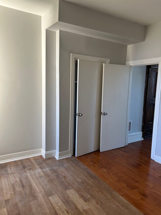 Building Photo - 2405 N 17th St