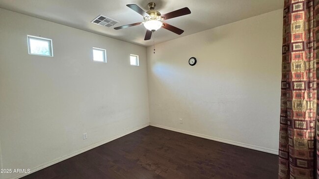 Building Photo - 1634 W Pelican Ct