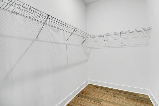 Building Photo - 502 Sound Dr