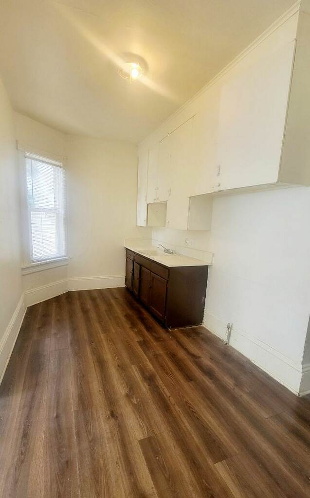 Building Photo - 1-Bedroom 1 Bath – 1710-1712 West Mineral Street