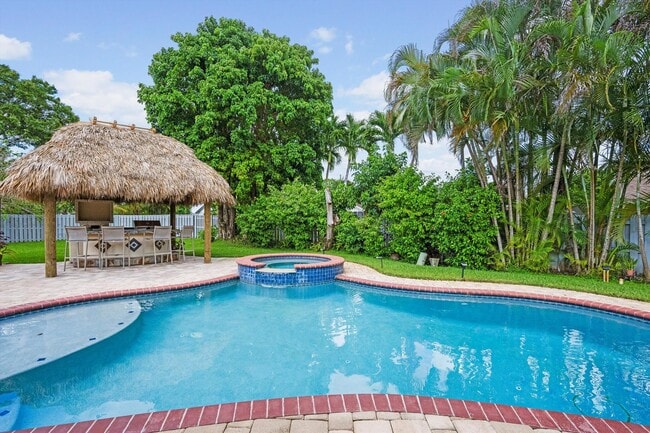 Building Photo - 12139 Big Cone Ct