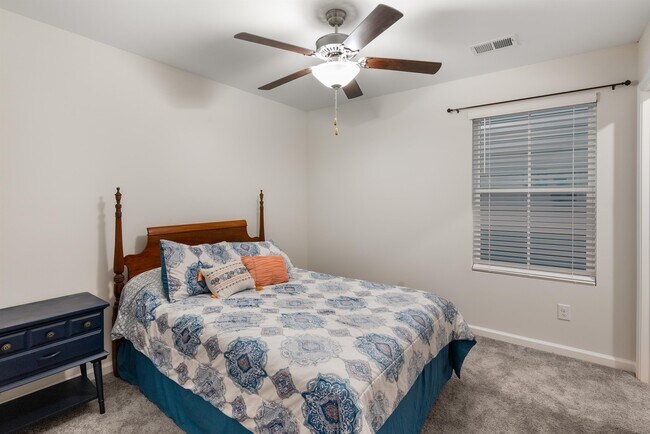 Building Photo - 305 Ollivander Ln