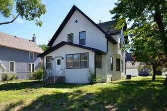 Building Photo - Beautiful Updated 5-Bed 2-Bath Home in NE Minneapolis!