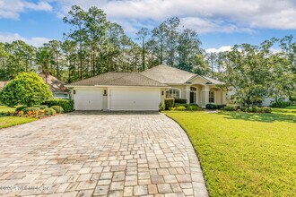 Building Photo - 1892 Vista Lakes Dr